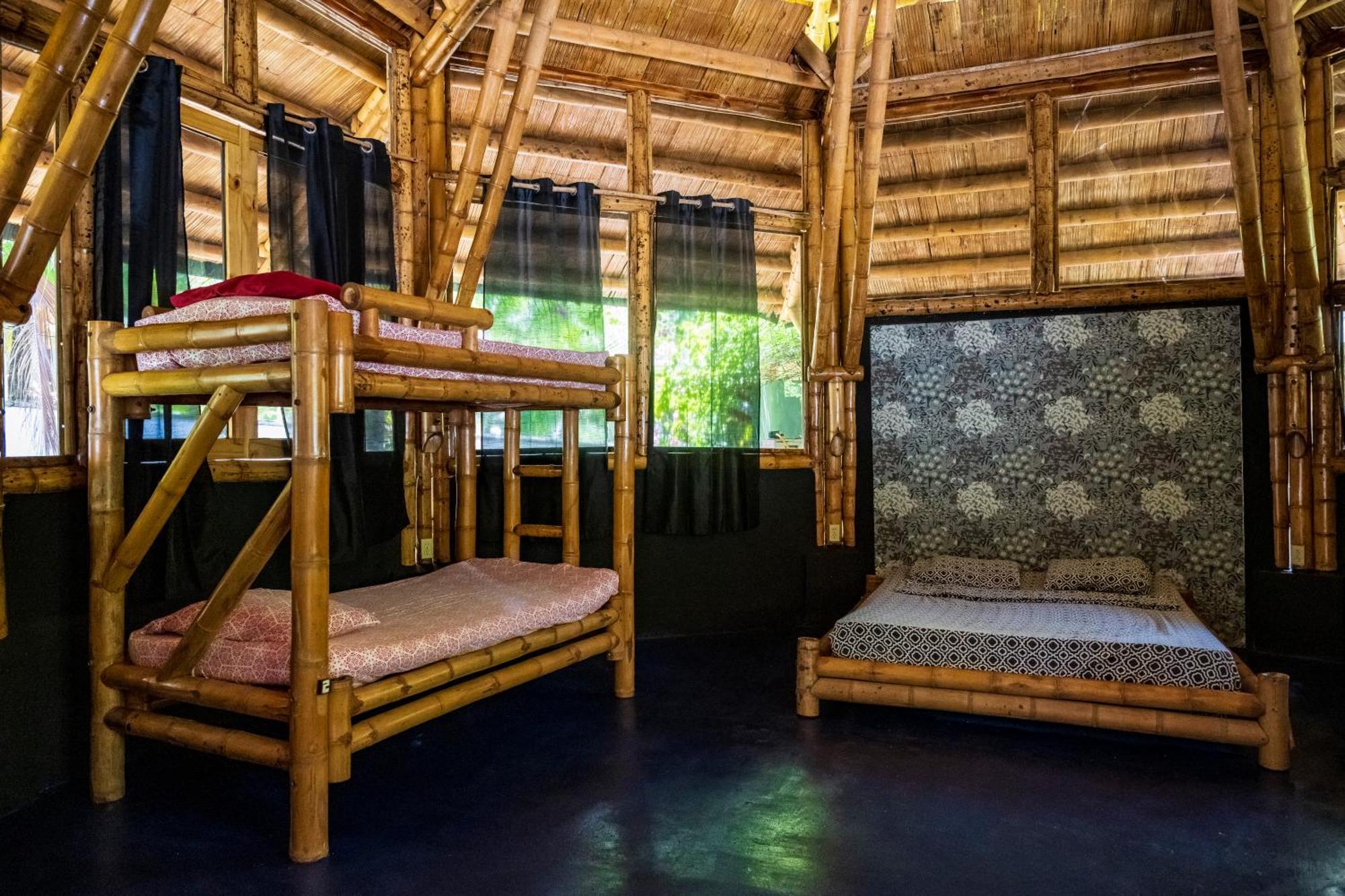 Eco-Lodge Deseo Bamboo Santa Catalina Bagian luar foto