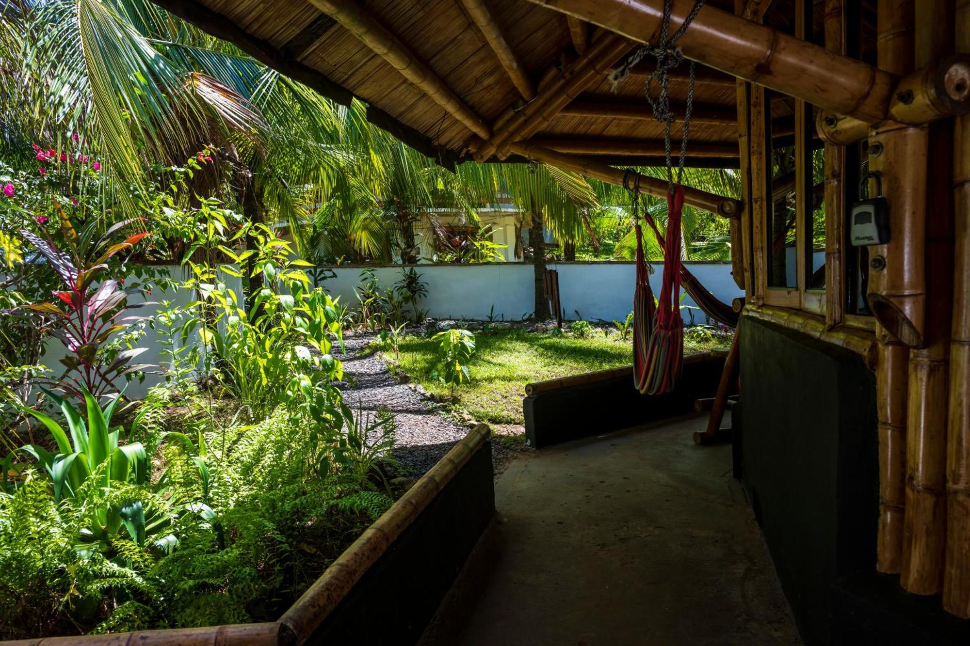 Eco-Lodge Deseo Bamboo Santa Catalina Bagian luar foto